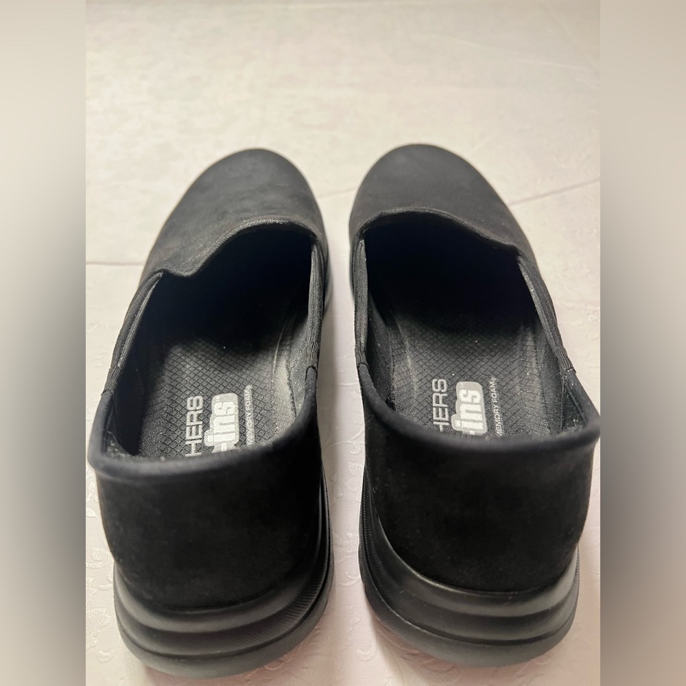 Skechers Women's Black Slip-On Flats - Picture 8 of 8